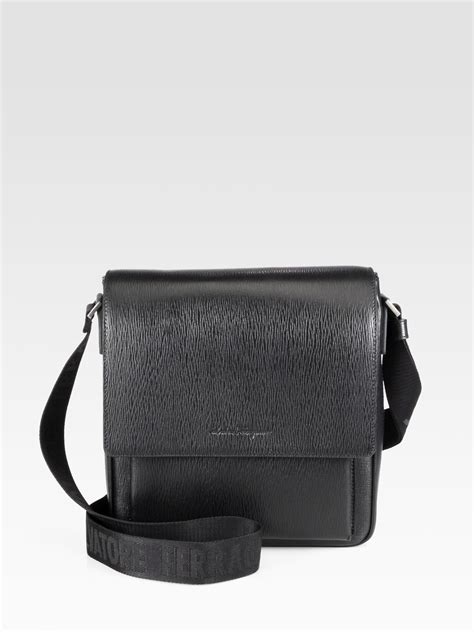 bolsa ferragamo hombre|ferragamo men's crossbody bag.